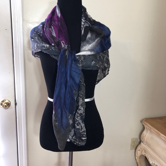 Scarf - Picture 3 of 3